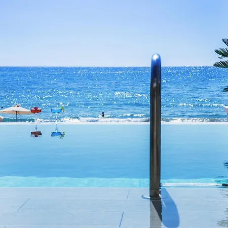 Apartahotel Agios Gordios