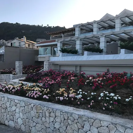 Apartahotel Agios Gordios *
